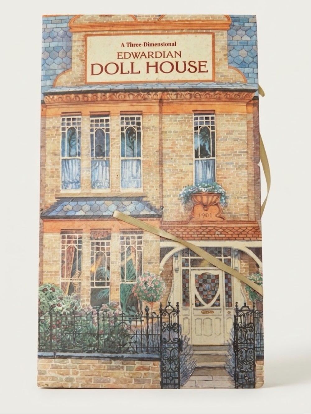 Vintage Edwardian three dimensional Doll House